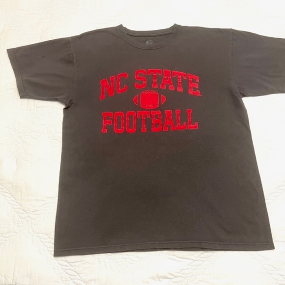 J*America Sportswear Other - J*AMERICA SPORTSWEAR CREW-NECK BOY FOOTBALL PLAYER GRAPHIC T-SHIRT